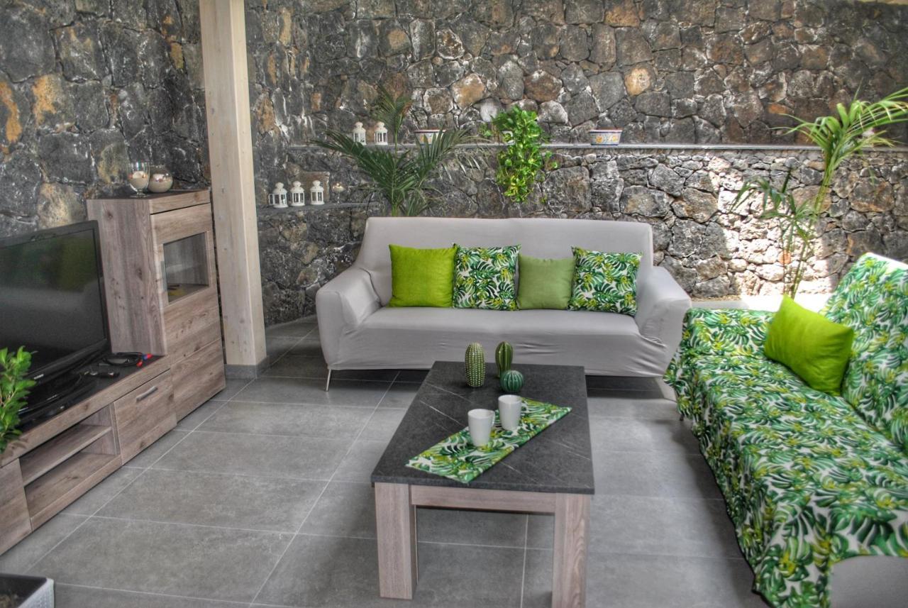 Villa Dedalisa By Holidayngo Acireale Dış mekan fotoğraf