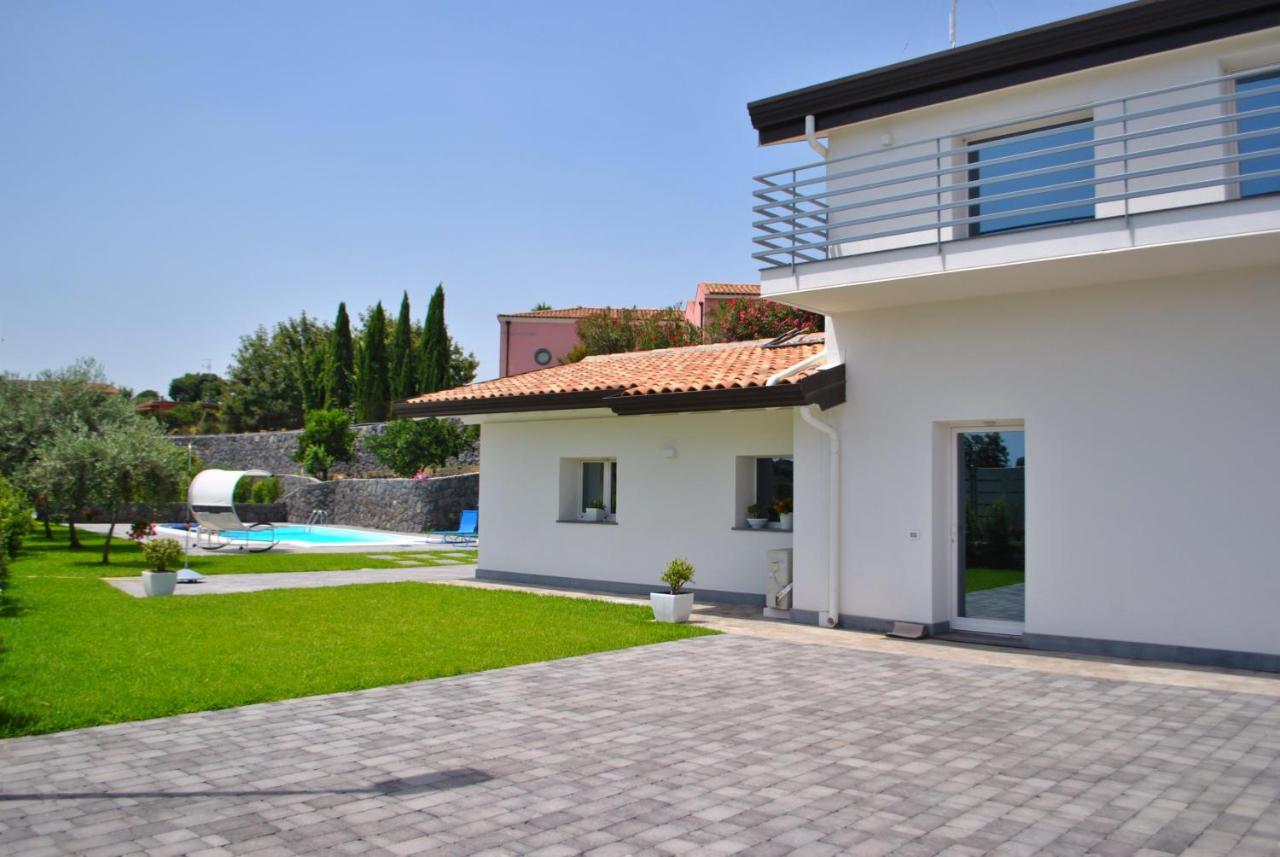 Villa Dedalisa By Holidayngo Acireale Dış mekan fotoğraf